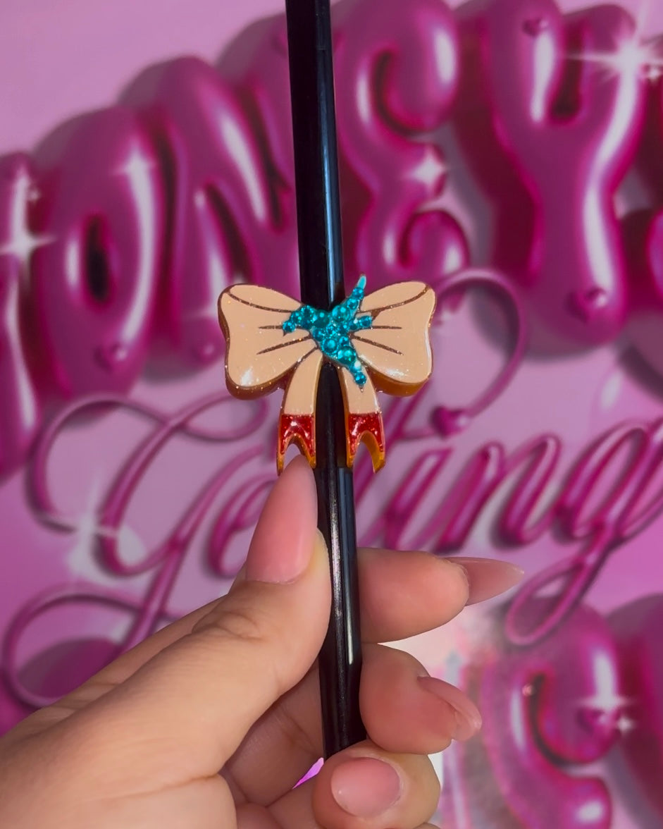 Pocahontas Bow Straw Topper