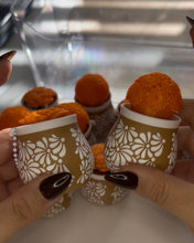 Load image into Gallery viewer, Talavera Cempasúchil Clicky
