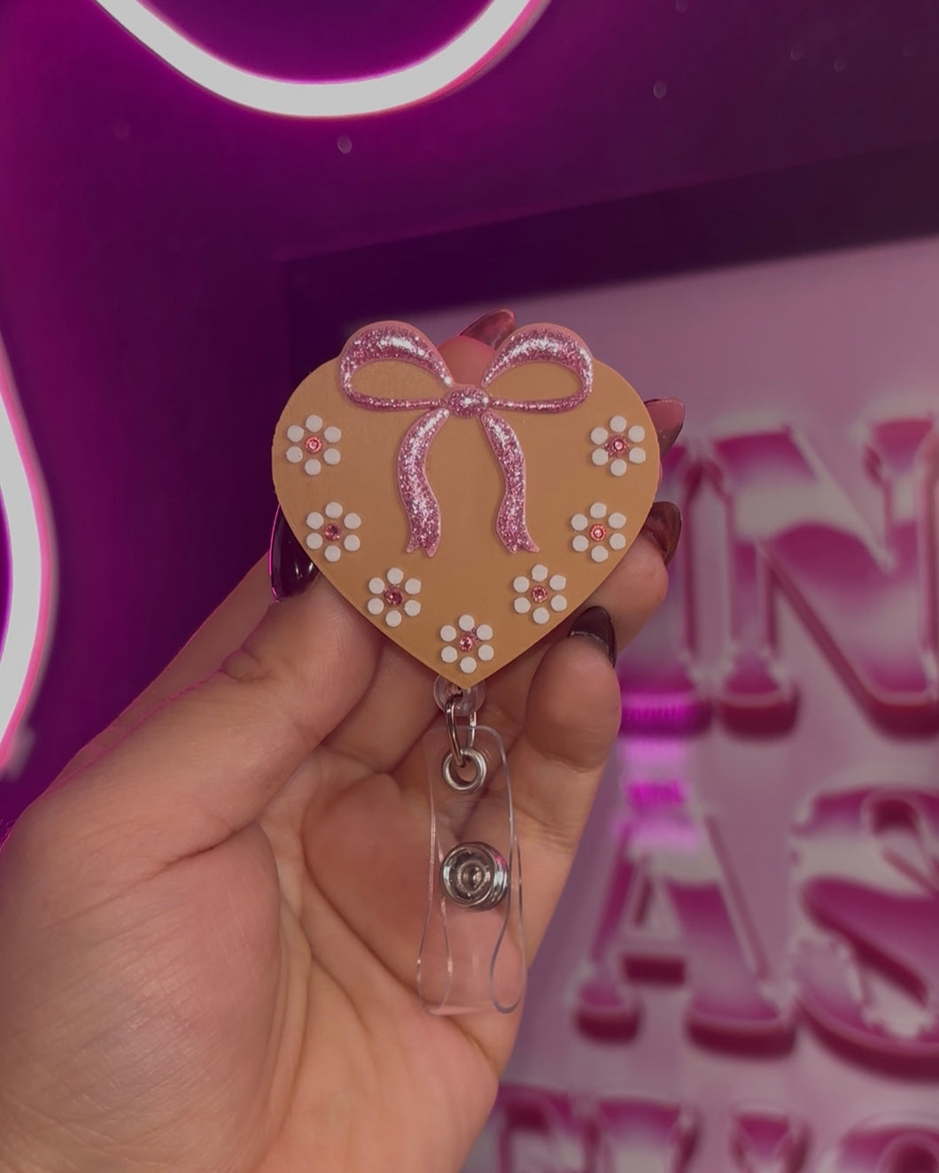 Corazon Barro Badge Reel